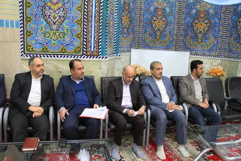 نشست صمیمانه اعضای شورای اسلامی شهر قم با اهالی شهرک شهید زین‌الدین