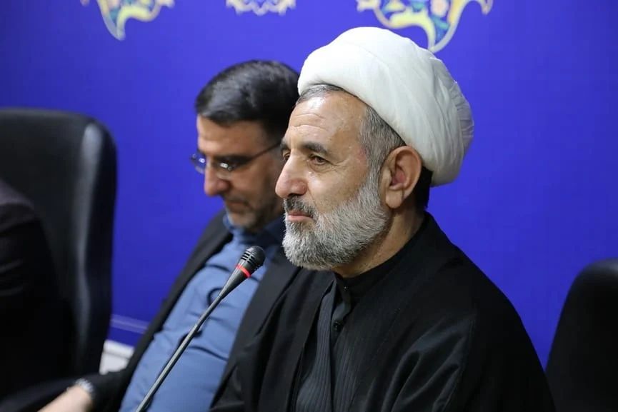 قم باید به قطب گردشگری مذهبی تبدیل شود