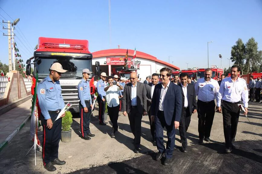 رونمایی از نردبان ۴۰ متری امداد و نجات آتش‌نشانی قم