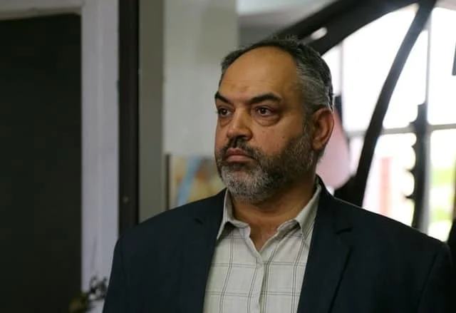 با قطع درختان به‌ شدت برخورد می‌شود