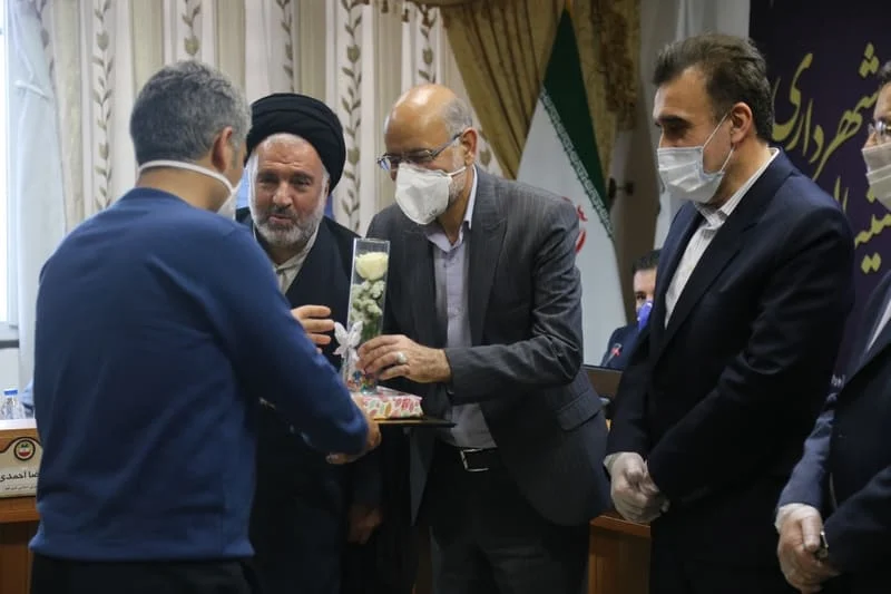 تجلیل از مدافعان سلامت قم