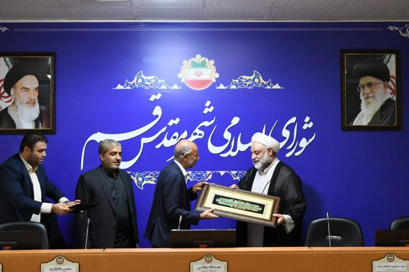تجلیل از موسسه حضرت خدیجه سلام الله علیها در روز بزرگداشت رحلت ام‌المومنین حضرت خدیجه کبری(س)