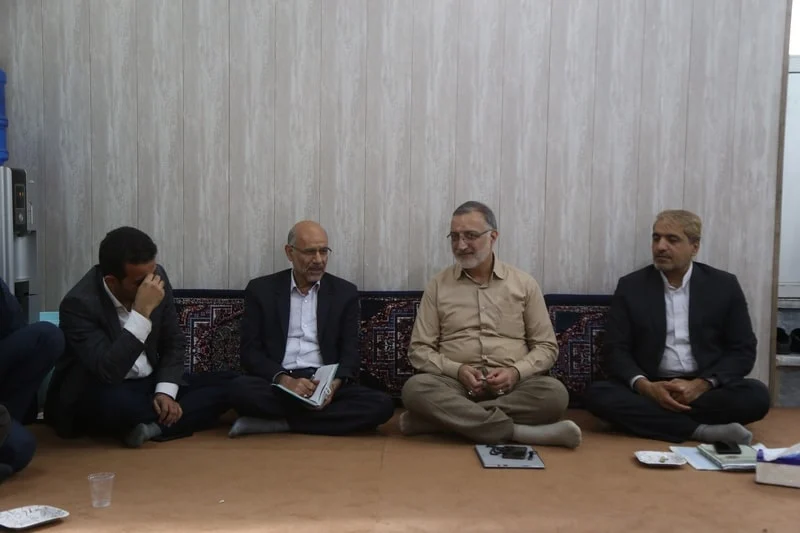 دیدار اعضای شورای اسلامی شهرمقدس قم با دکتر زاکانی نماینده مردم قم در مجلس شورای اسلامی