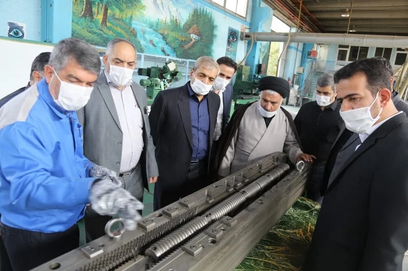 بازدید اعضای شورای اسلامی شهر قم از شرکت تولید موتورهای دیزل ایران