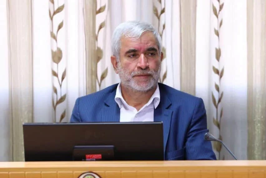 شهر قم با کمبود پارکینگ مواجه است/ لزوم راه‌اندازی نهضت پارکینگ سازی در قم