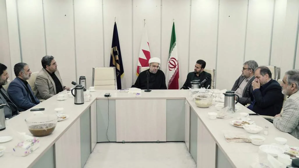 دیدار اعضای شورای اسلامی شهر مقدس قم با شیخ عبدالله الدقاق نماینده آیت الله شیخ عیسی قاسم در ایران