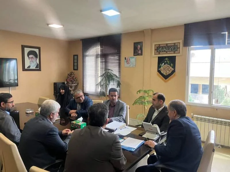 دیدار نوروزی اعضای شورای اسلامی شهر مقدس قم با مدیر کل راه و شهرسازی استان قم