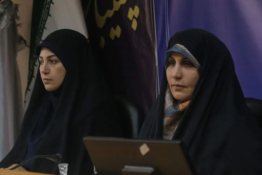 لزوم تبیین گفتمان الگوی سوم زن و شناخت فضاهای اجتماعی زنان