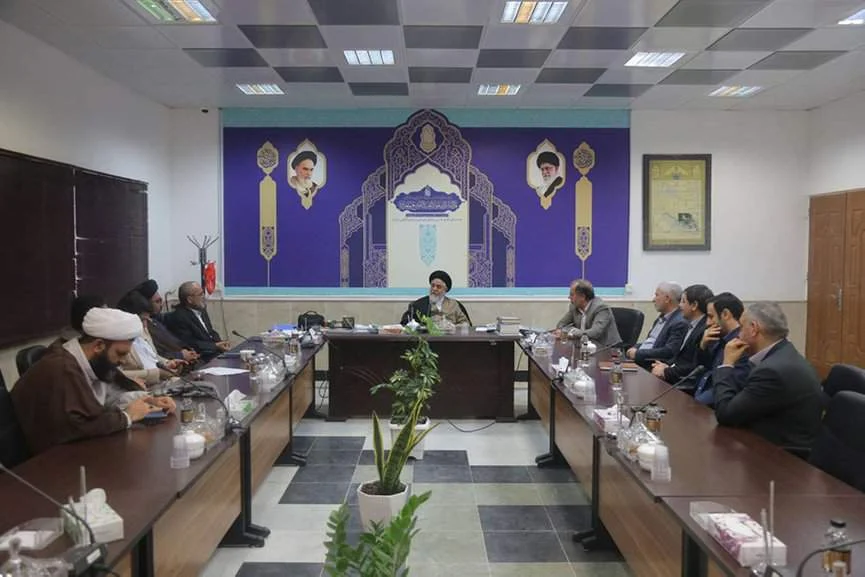دیدار اعضای شورای اسلامی شهر مقدس قم با حجت‌الاسلام‌والمسلمین اجاق‌نژاد تولیت مسجد مقدس جمکران