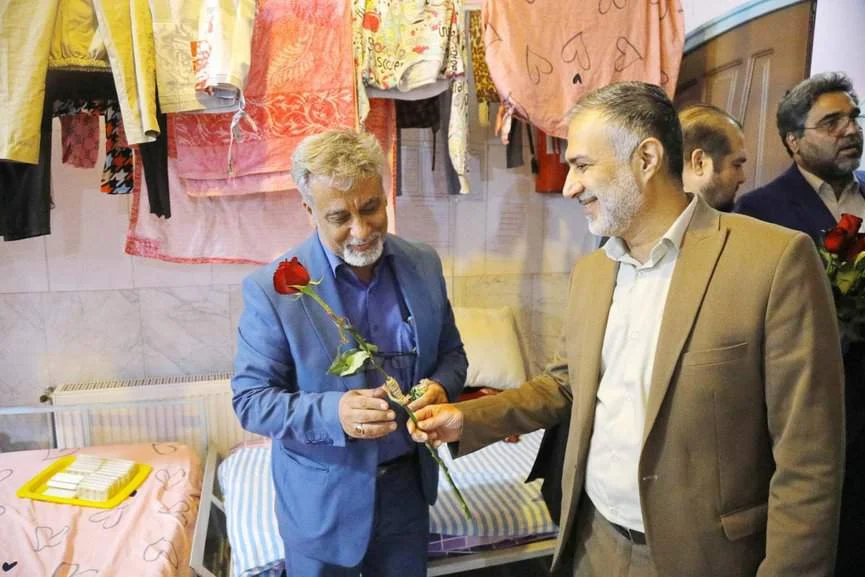 دیدار نوروزی اعضای شورای اسلامی شهر قم از آسایشگاه نگهداری از ایتام و معلولین ذهنی و حرکتی