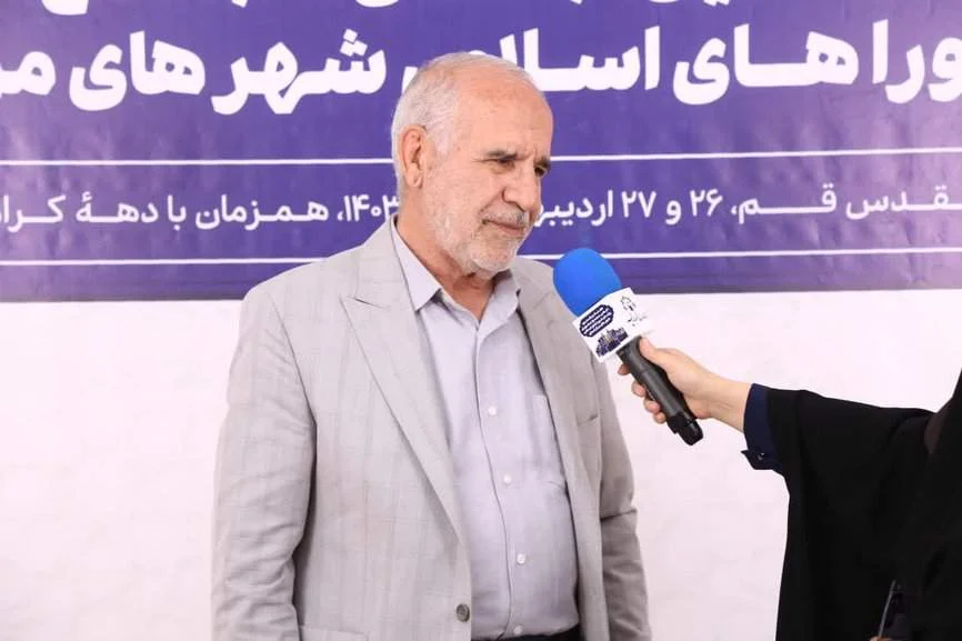 شوراها بازوهای ارتباطی دولتها با مردم هستند