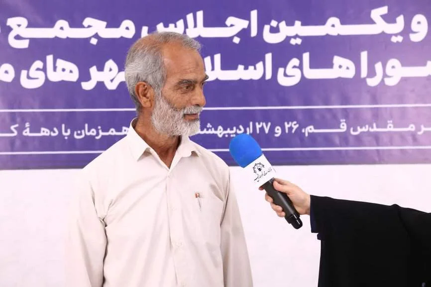مدیریت جامع شهری منجر به برداشتن موانع میشود/فعالیتهای مدیریت شهری قم قابل تحسین است