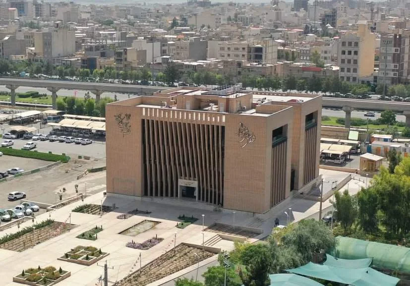 تأکید شورای اسلامی شهر قم بر بسیج حداکثری ظرفیت‌های شهری برای برگزاری آیین‌های عزاداری و استمرار خدمت‌رسانی