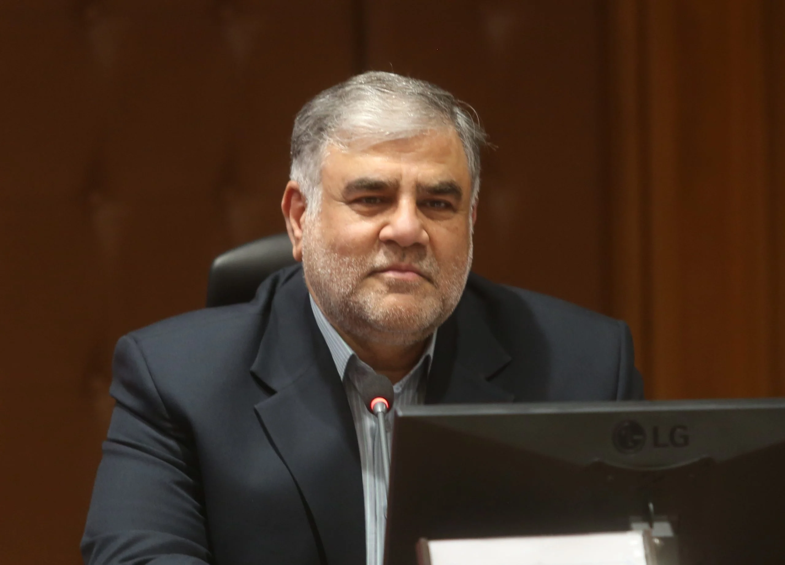 عظیمی‌ به عنوان شهردار کلانشهر قم انتخاب شد