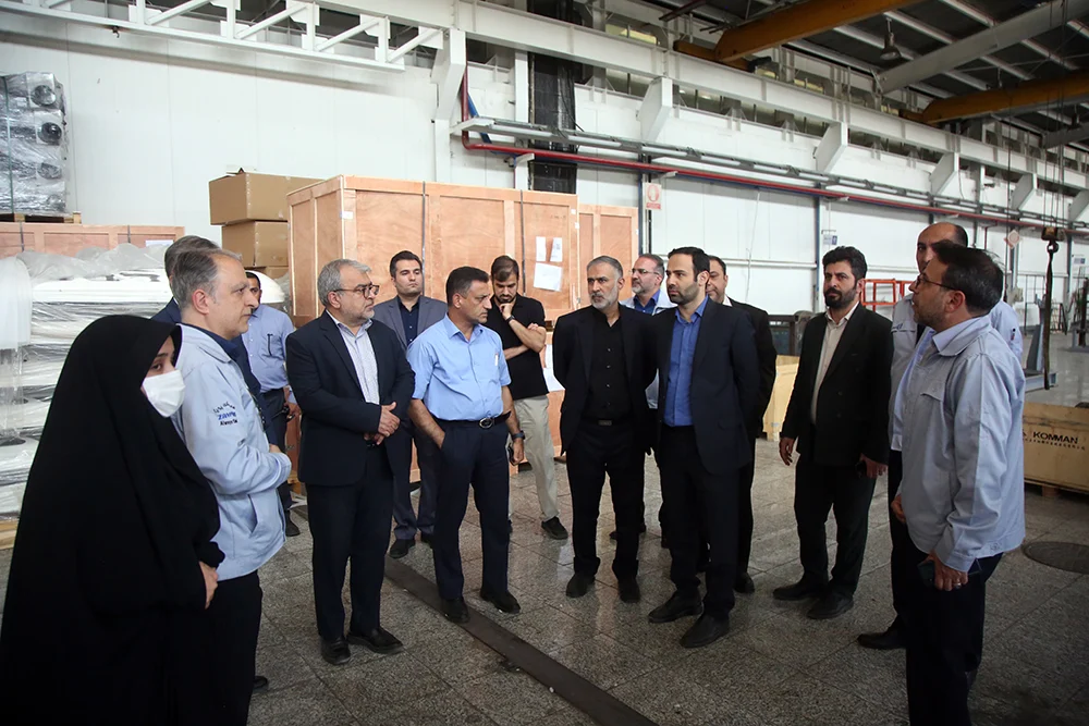 گامی دیگر برای نوسازی ناوگان شهری؛ بازدید کمیسیون عمران و حمل‌ونقل شورای شهر قم از کارخانه زامیاد