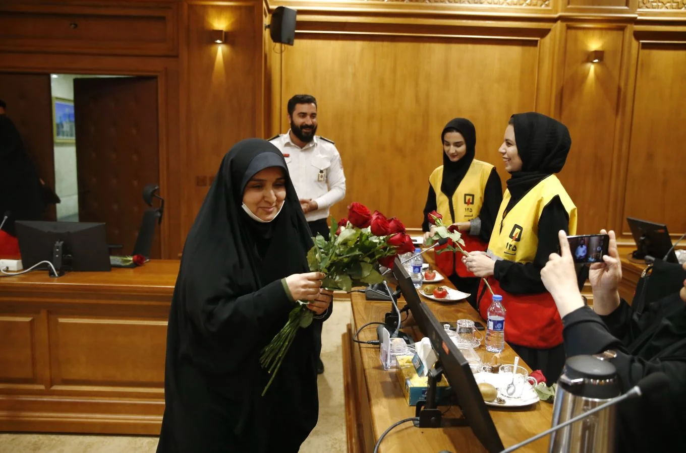 بانوان داوطلب آتش‌نشان؛ سرمایه ارزشمند مدیریت بحران در قم