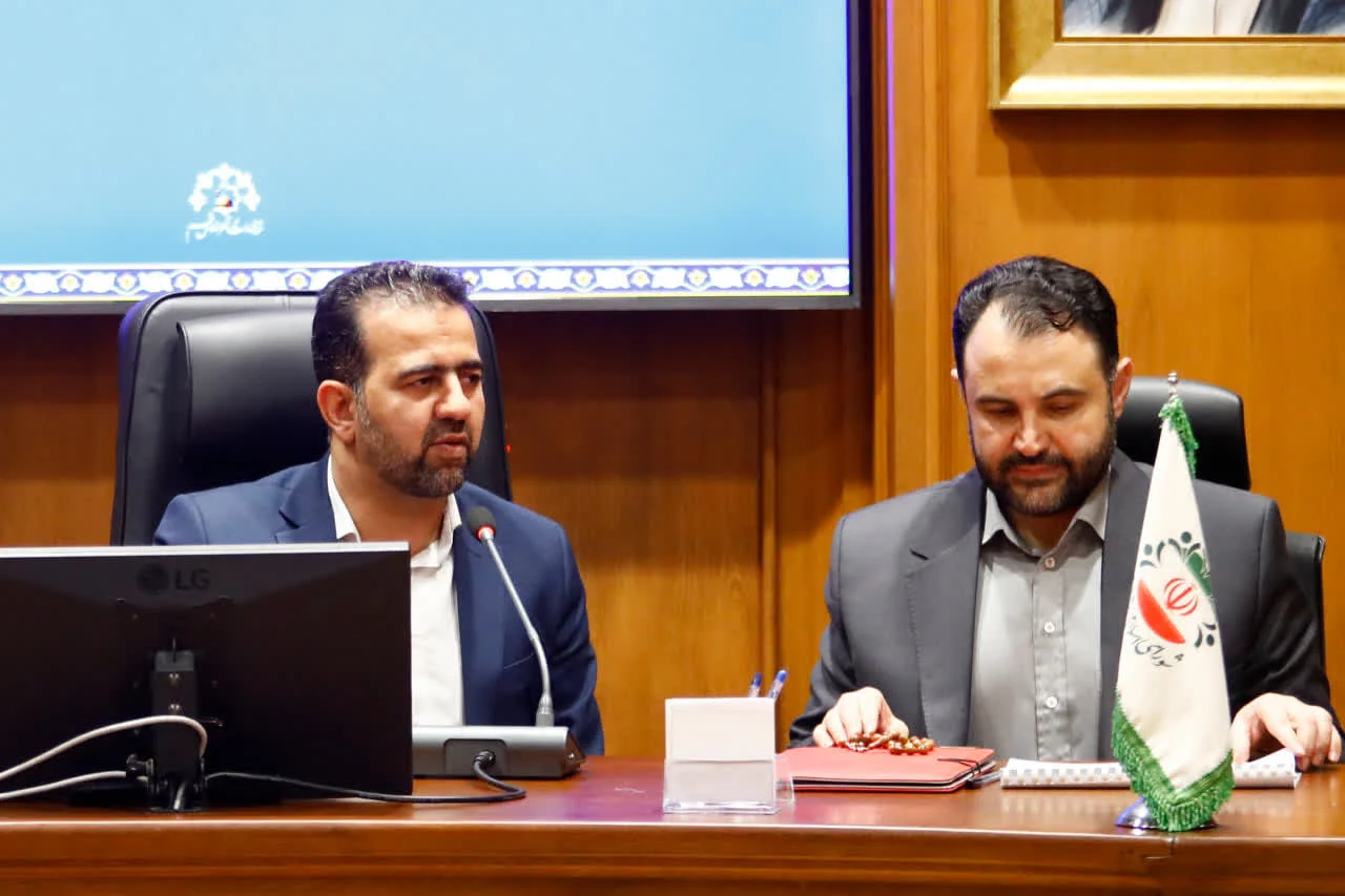 مترو قم سالانه به هفت همت اعتبار نیازمند است