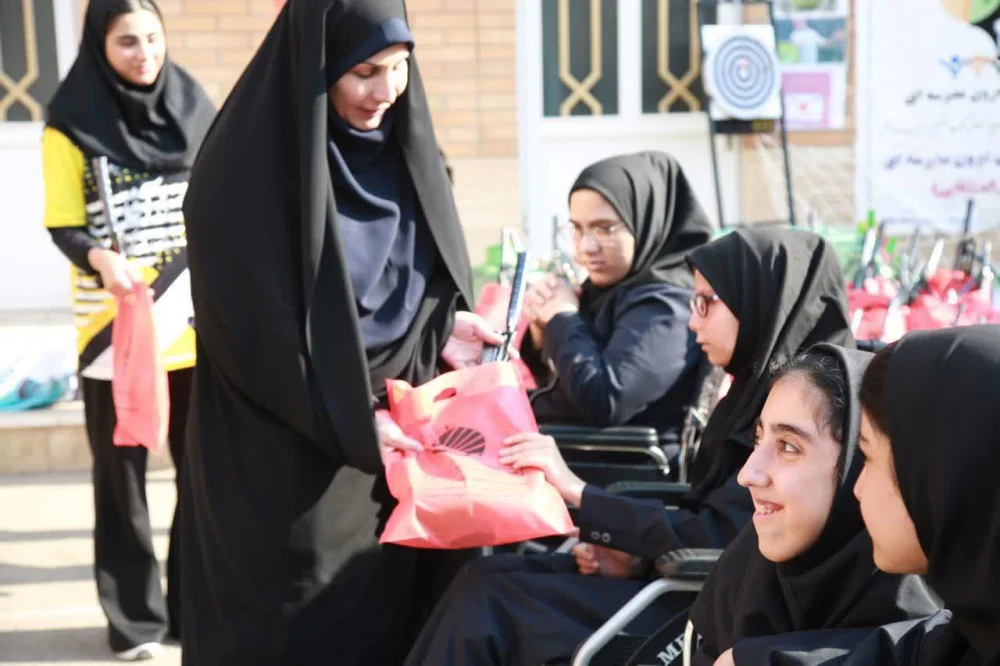 «ورزش و مهربانی» در مدرسه استثنایی مسعودیان قم برگزار شد